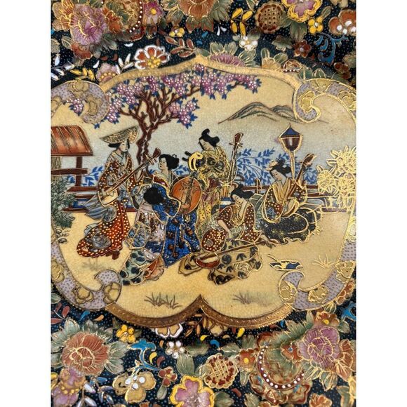 Japanese Meiji Satsuma Polychrome Porcelain " Geisha's Garden Song" Oval Platter - Picture 2 of 8